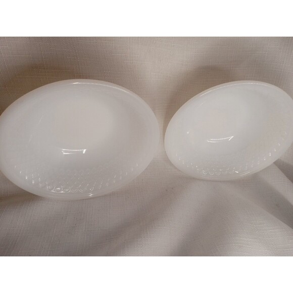 2) Vintage Federal White Milk Glass Oven Ware Kids Berry Cereal Bowl F Shield 5" - Picture 2 of 7